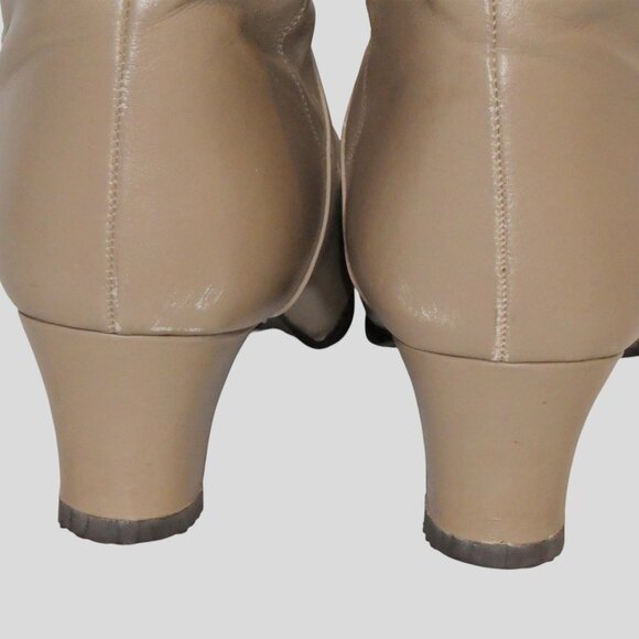 Vintage 80's / 90's Beige White Cross Leather Lined Women dressy Booth Size 8 - Picture 7 of 12